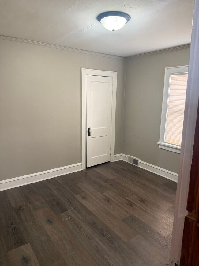 Building Photo - 2444 N 55th St