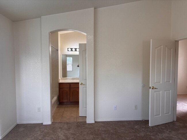 Building Photo - 3524 Plaza De Lanza