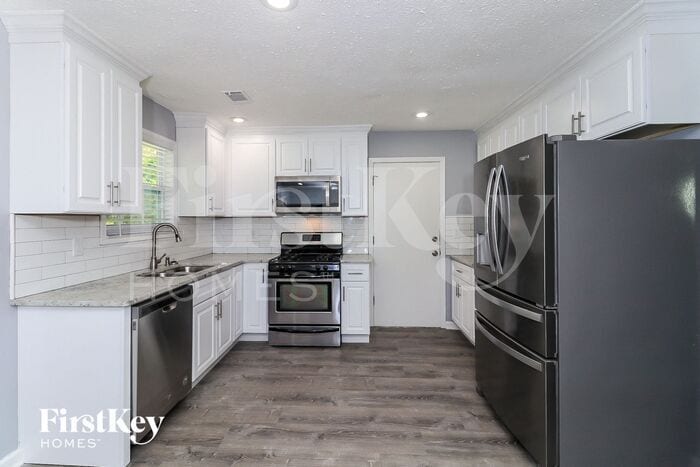 Building Photo - 11215 Bramshill Dr