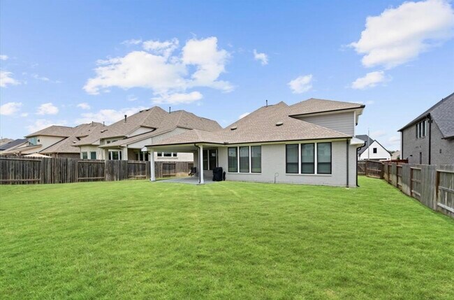 Building Photo - 24915 Heather Glade Trail