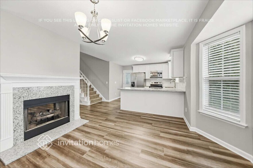 Building Photo - 204 Zircon Ln