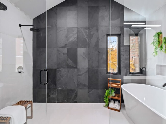 Building Photo - 25 N Rose Blvd