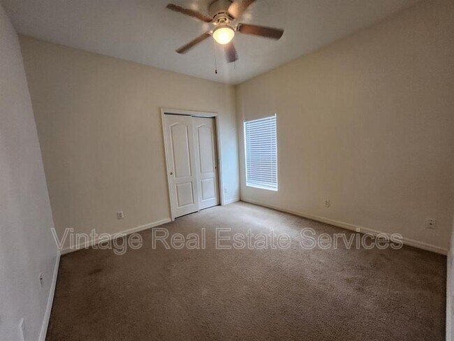 Building Photo - 9344 Mandrake Ct