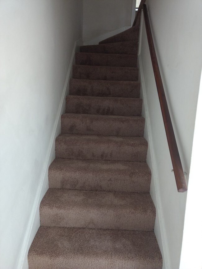 Up Stairs - 828 Maury Ave
