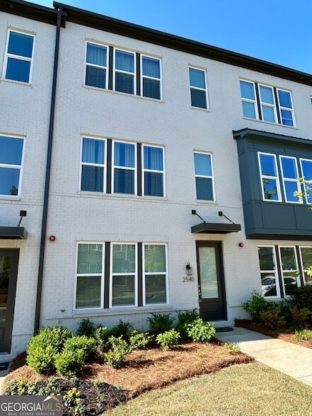 Building Photo - 2540 Mountain Ash Ln