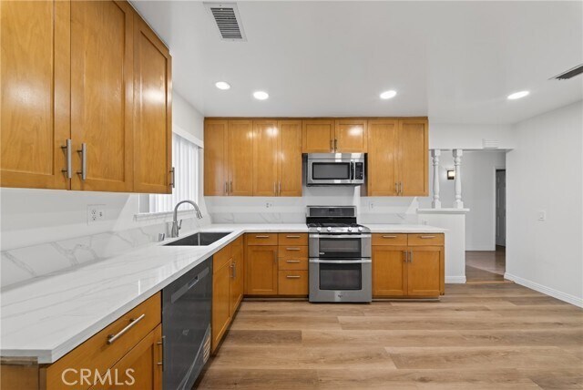 Building Photo - 4201 Franklin Ave