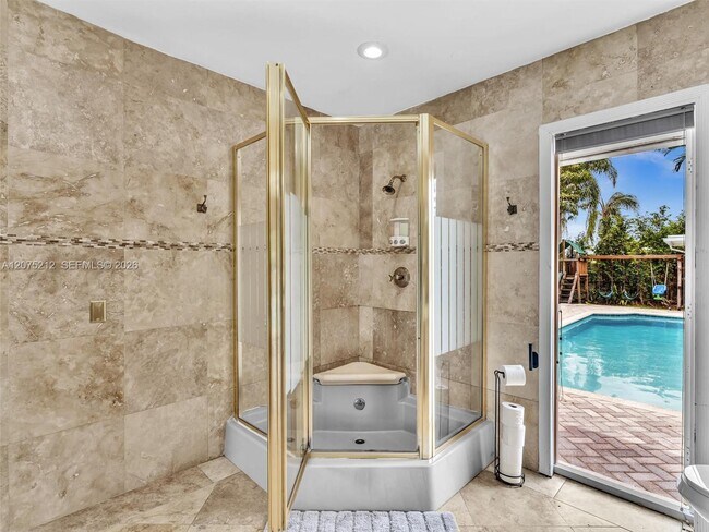 Building Photo - 413 Tamarind Dr