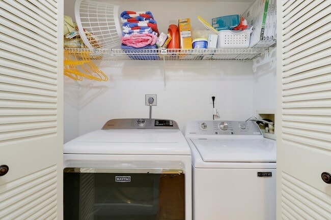 Building Photo - 1801 S US Hwy 1