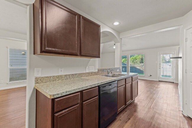 Building Photo - 15434 Bammel Oaks Ct
