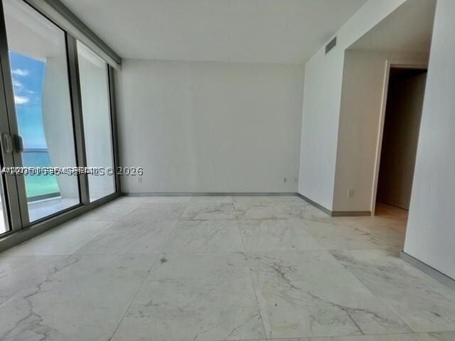 Building Photo - 16901 Collins Ave