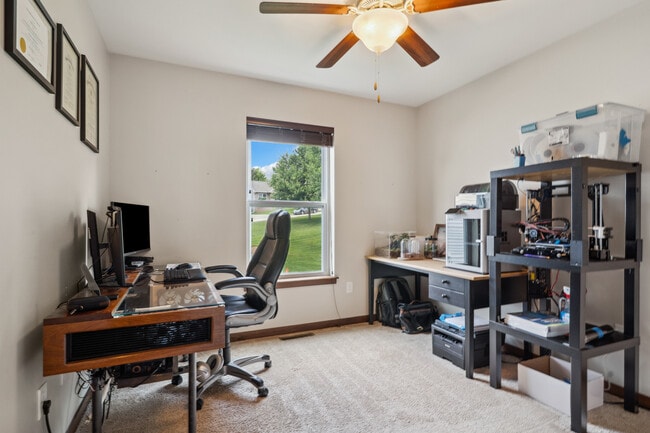 Building Photo - 868 McCollister Ct