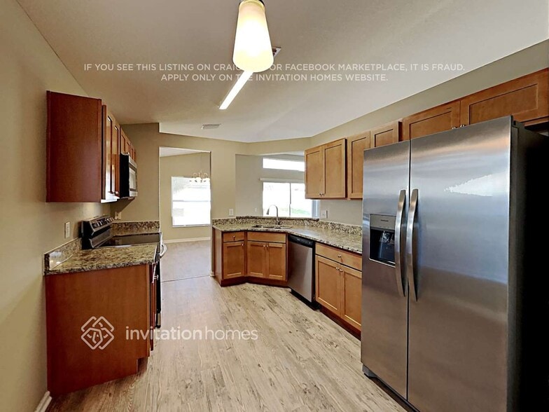 Building Photo - 10203 Hunters Haven Blvd