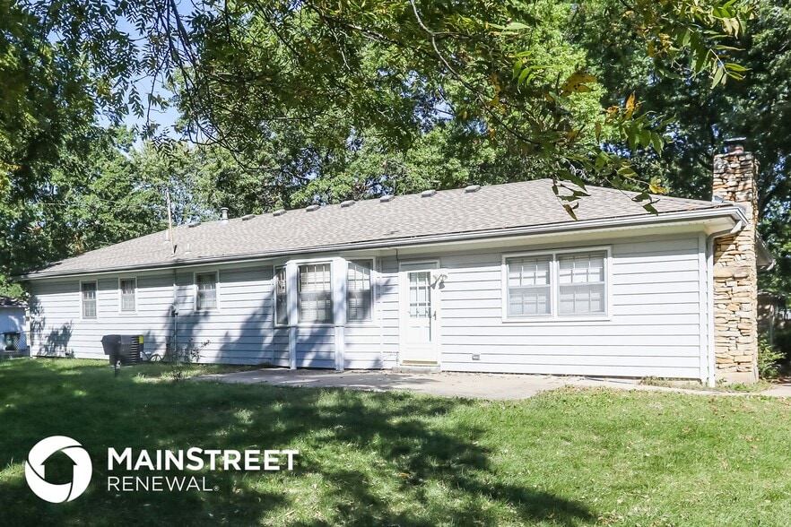 Building Photo - 523 E Prairie Terrace