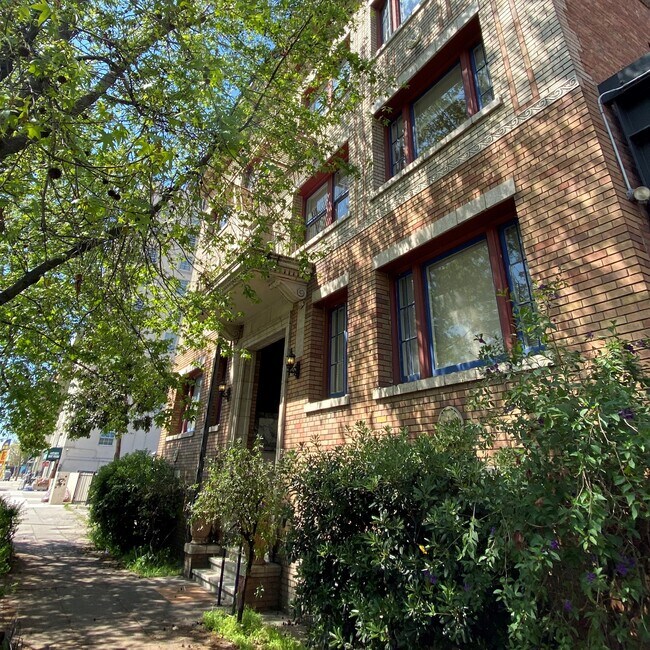 Building Photo - Regent Darien Apartments LLC.