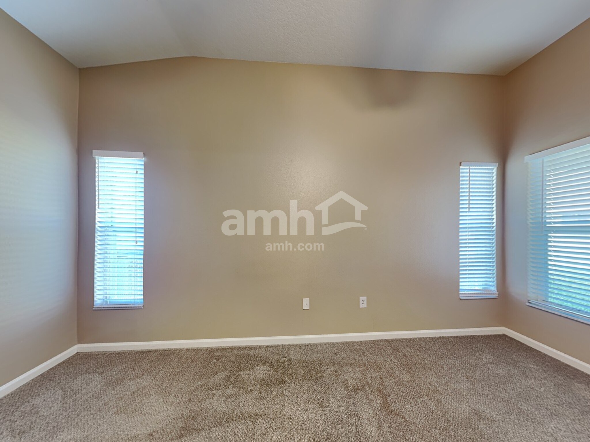 Building Photo - 1107 Summer Breeze Dr