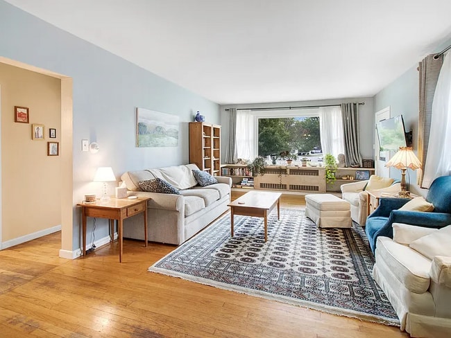 Building Photo - 14 Bellegarde Ave