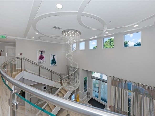 Building Photo - 5415 Verona Dr