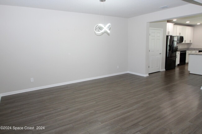 Building Photo - 695 Boughton Way