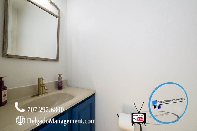 Building Photo - Benicia 2 bedroom condo