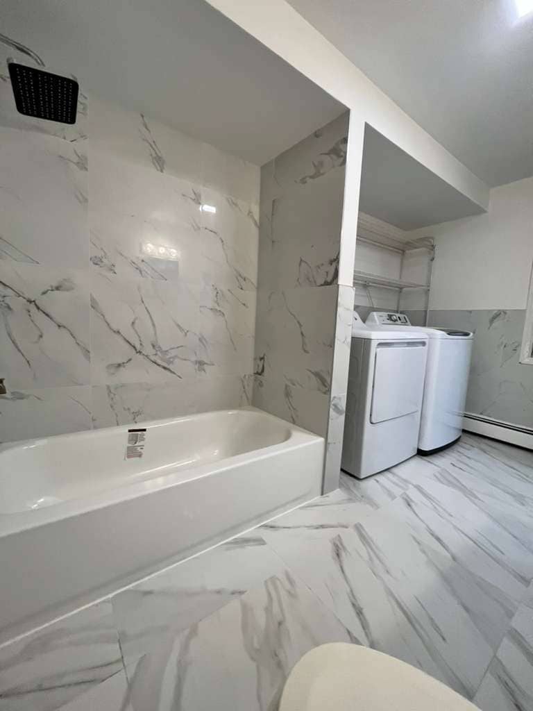 Building Photo - 14 Silver Trl