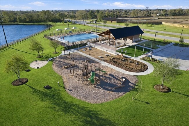 Building Photo - 18027 Lasso Mls Dr