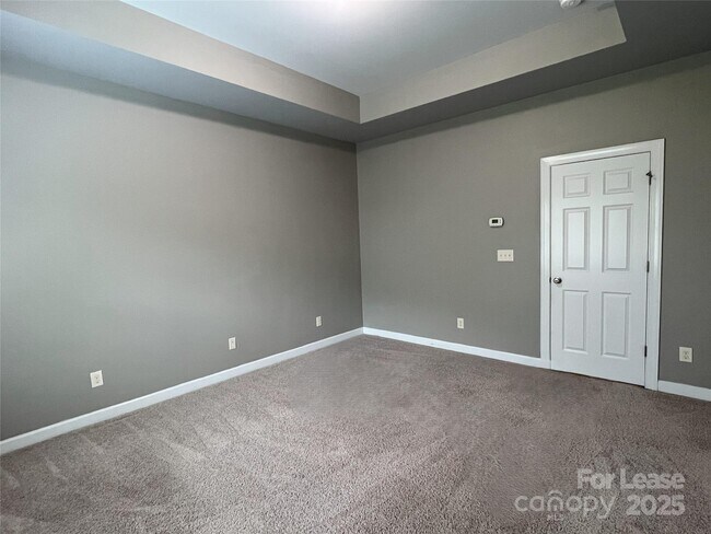 Building Photo - 15125 Jade St