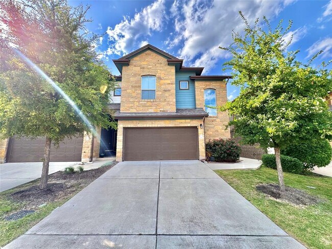 Primary Photo - 1001 Zodiac Ln