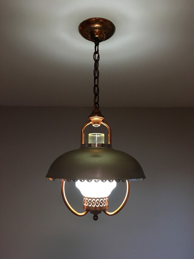 Vintage Fixture - 122 State St