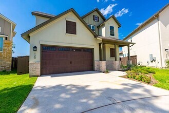 Building Photo - 600 C-Bar Ranch Trl