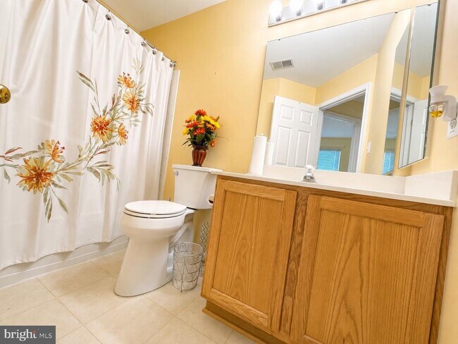 Building Photo - 4302 Begonia Dr