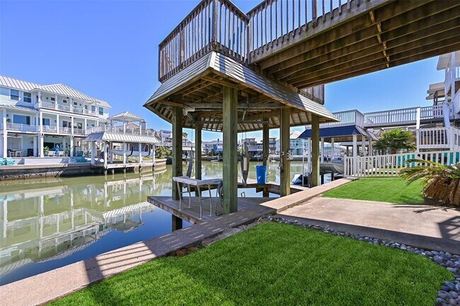 Building Photo - 3912 Bridge Harbor Dr