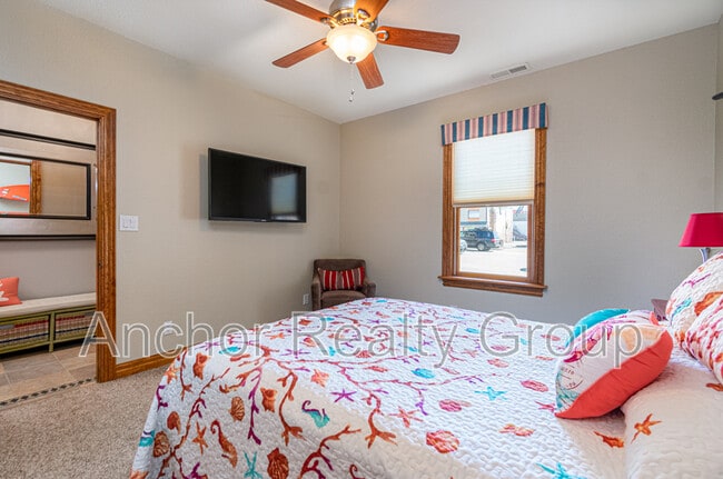 Building Photo - 217 16th St