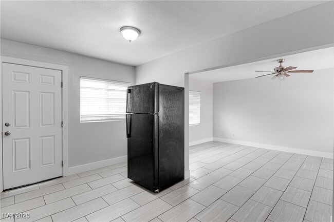 Building Photo - 1811 Linden Ave