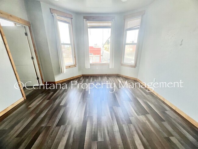 Building Photo - 600 S Montana St