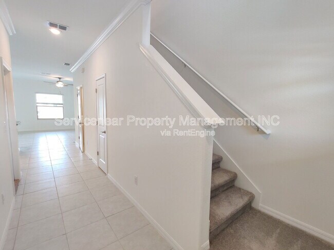 Building Photo - 9665 Ashworth Pl
