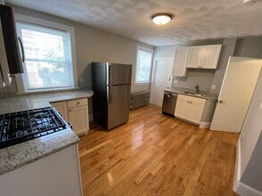 Building Photo - 2.0 bedroom in Somerville Massachusetts 02140