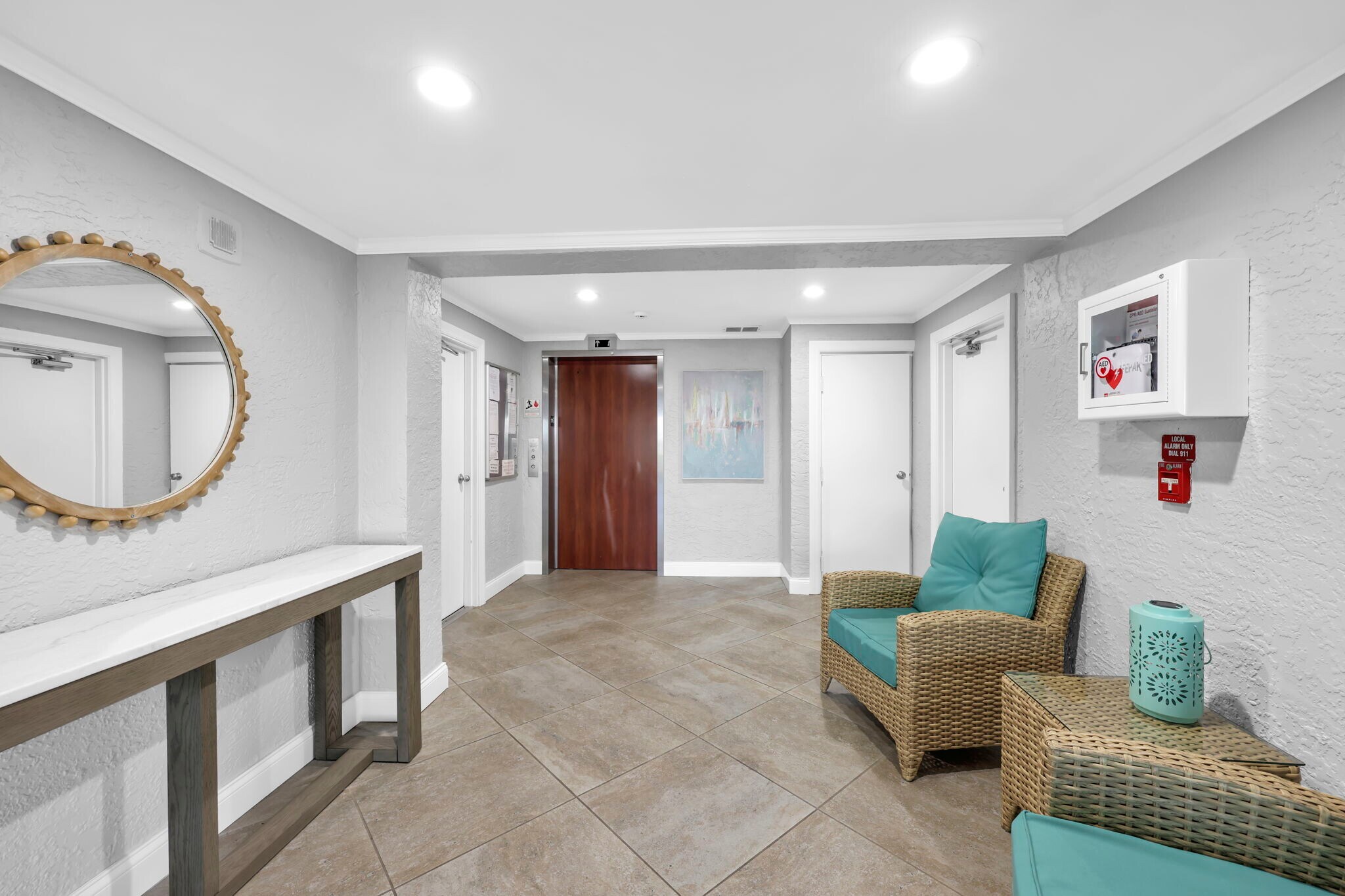 Secure Building Lobby - 2885 Palm Beach Blvd