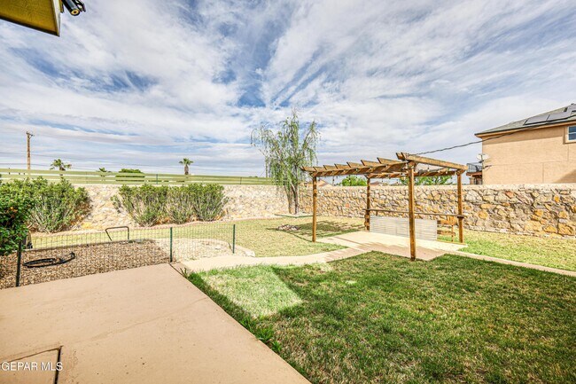 Building Photo - 6289 Cosecha Luna Cir