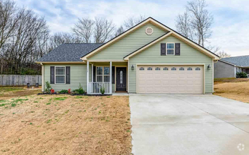 Building Photo - Charming 3-bed, 2-bath, 2017-construction ...