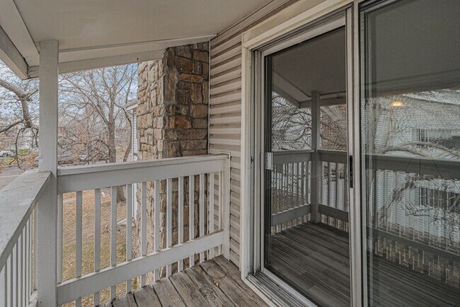 Building Photo - 14424 E Colorado Dr