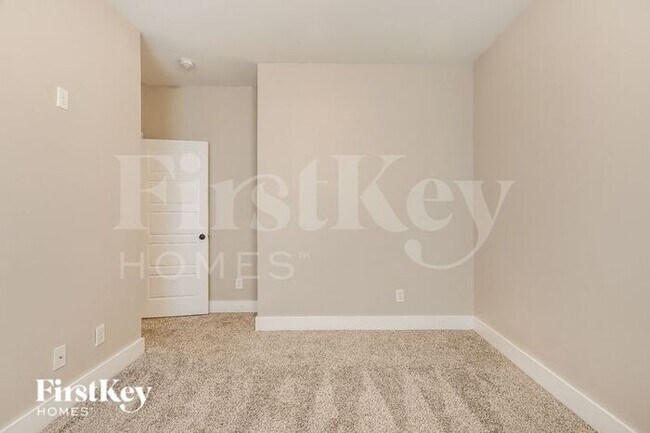 Building Photo - 4881 Mountain Gap Dr