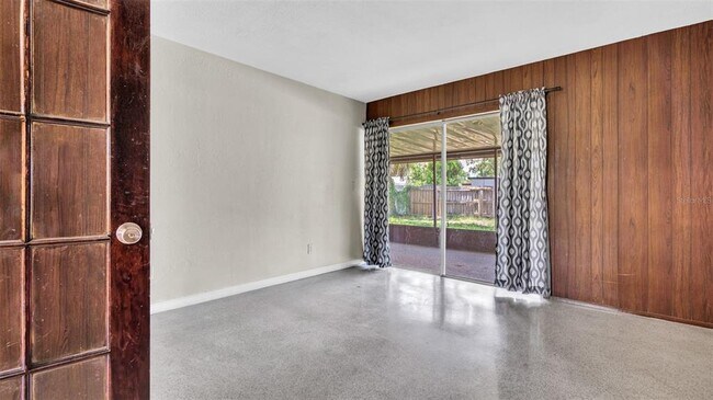 Building Photo - 1209 Alcazar Way S
