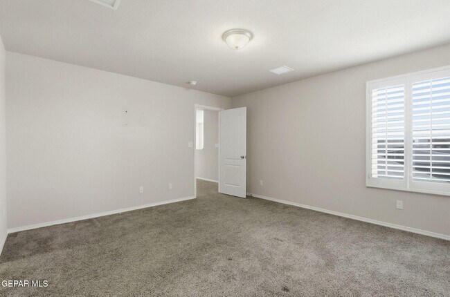 Building Photo - 12253 Desert Dove Ave