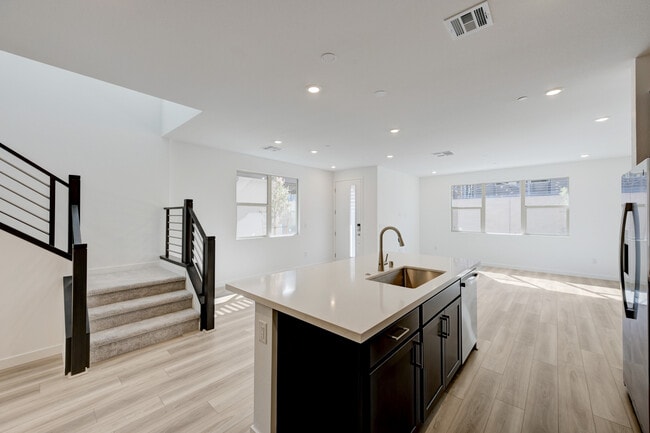 Building Photo - 1533 Melodic Lark Dr