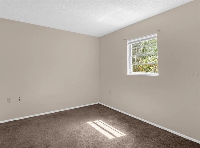 Building Photo - 15115 Omaha St