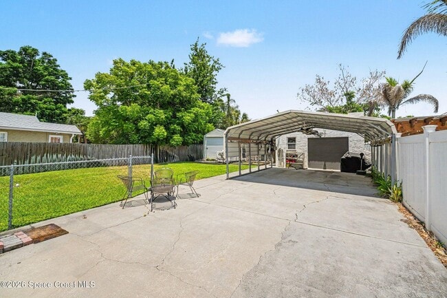 Building Photo - 312 Bellaire Dr