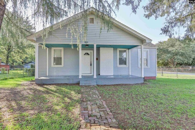 Building Photo - Adorable 3BR/1.5BA Renovated Bungalow Near...