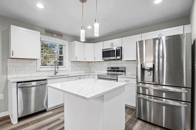 Building Photo - 2020 Whitfield St