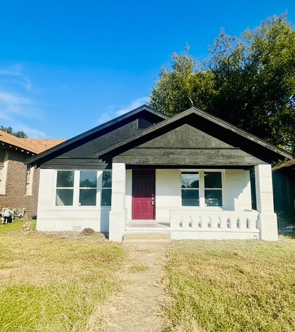 Building Photo - 920 County Ave