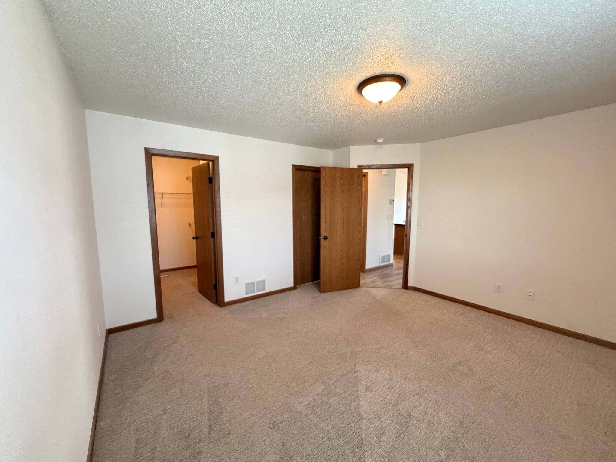 Building Photo - 2420 5th St W